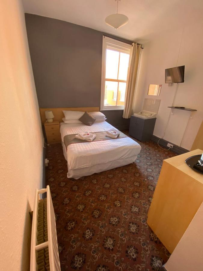 Guest House 46 Blackpool Exterior photo